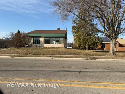 402 Bayliss Street Midland City MI 48640