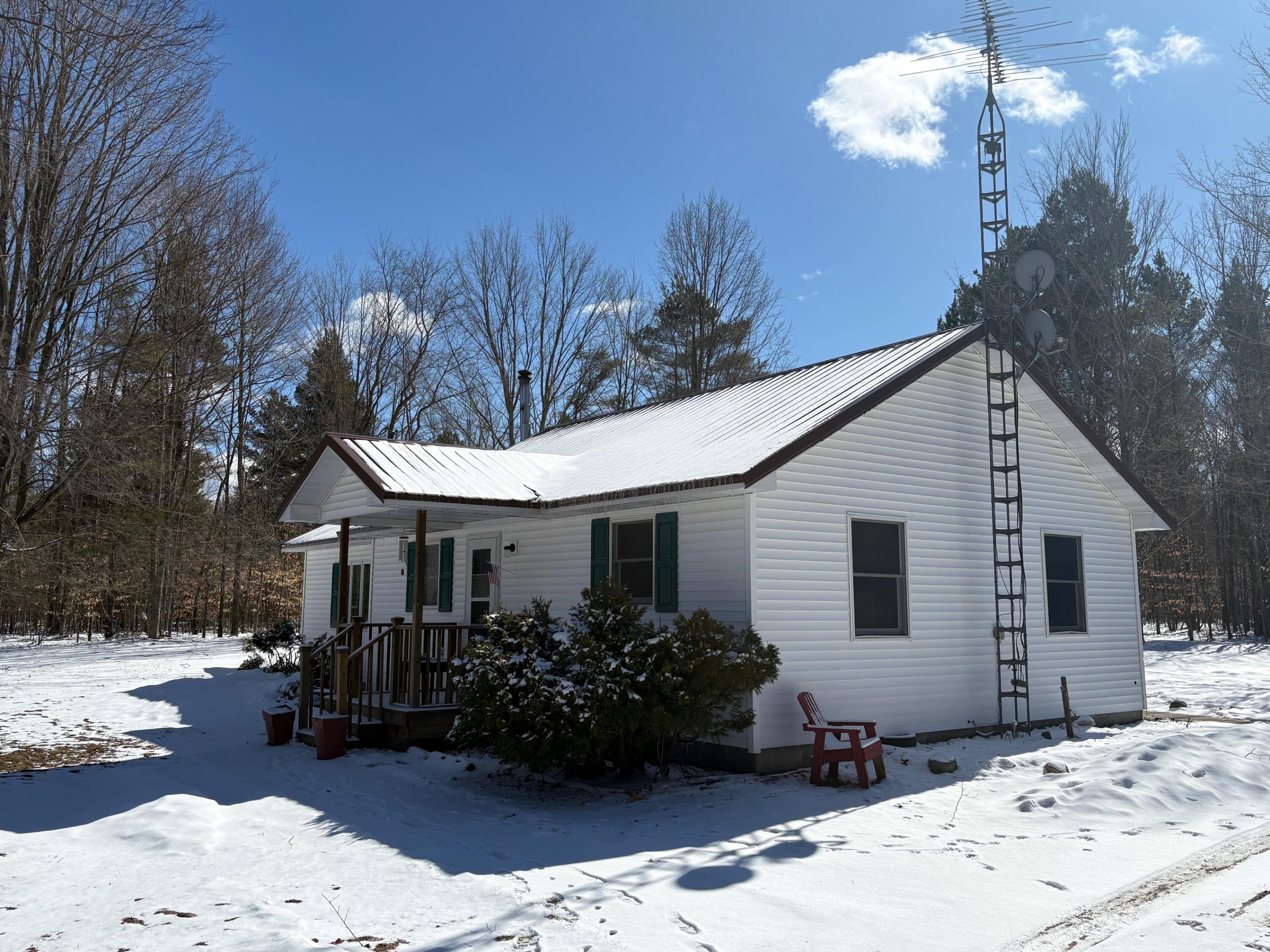 9891 Glovers Lake Road