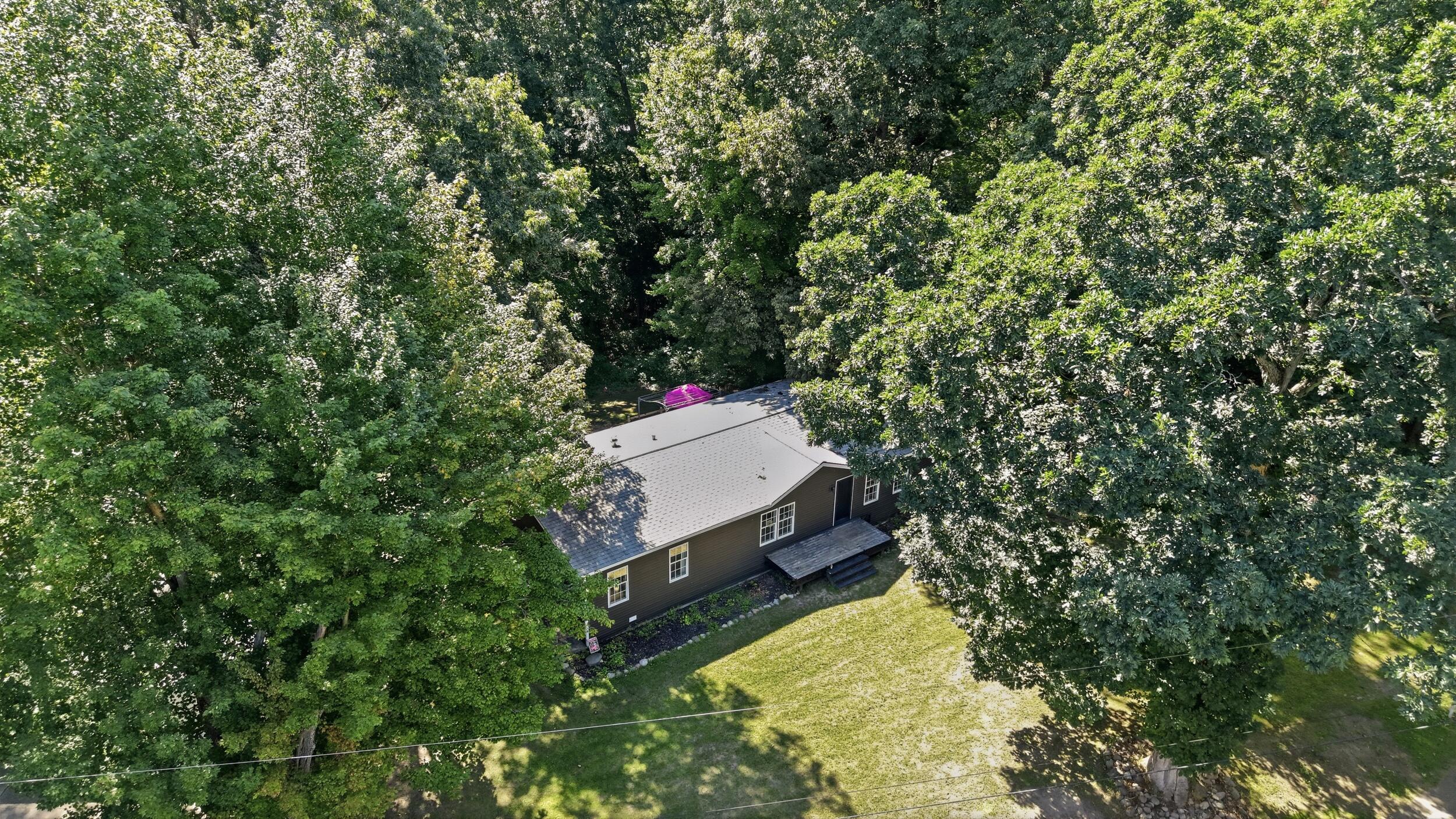 7460 Pine Ridge Drive NE