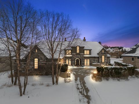 A home in BloomfieldCharterTownship_Oakland