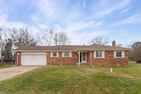 13300 Firestone Drive Fenton Charter Township MI 48430