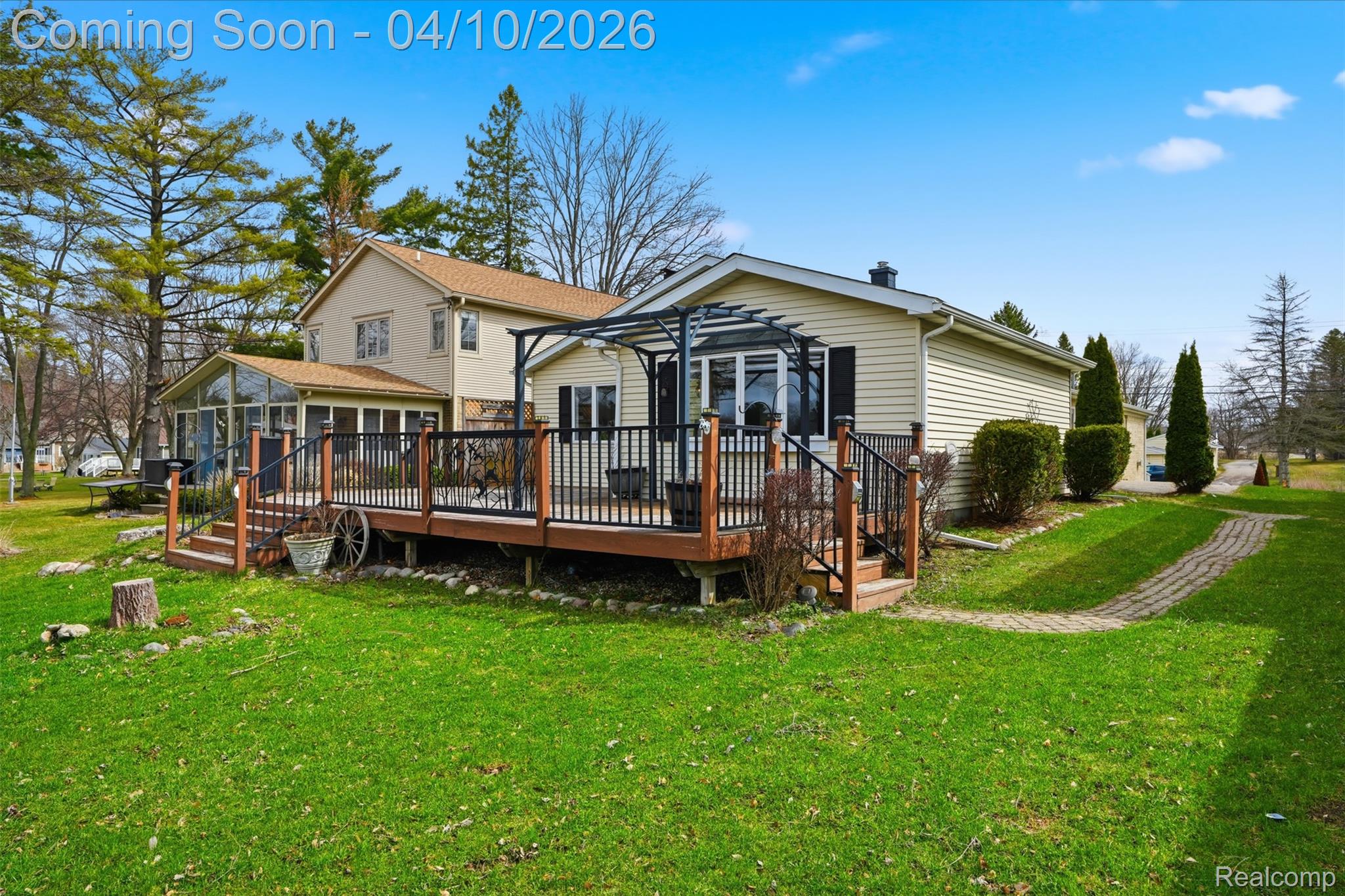 6115 Mabley Hill Road