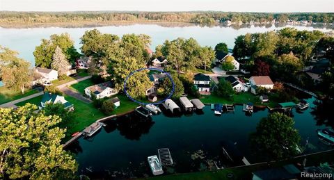 A home in HamburgTownship_Livingston