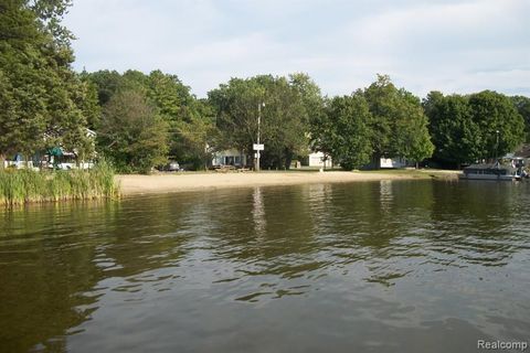 A home in HamburgTownship_Livingston