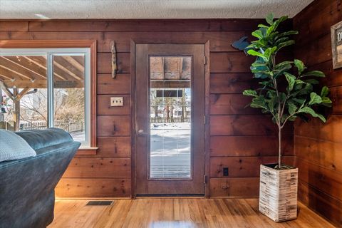 A home in HamburgTownship_Livingston
