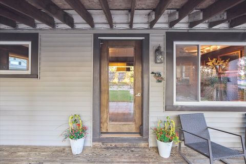 A home in HamburgTownship_Livingston