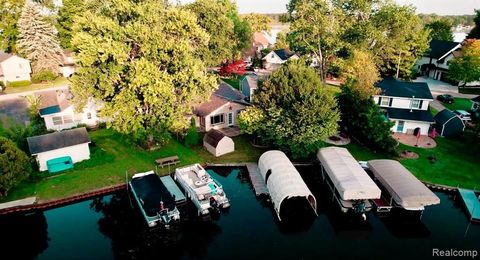 A home in HamburgTownship_Livingston
