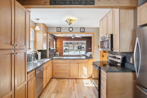 A home in HamburgTownship_Livingston