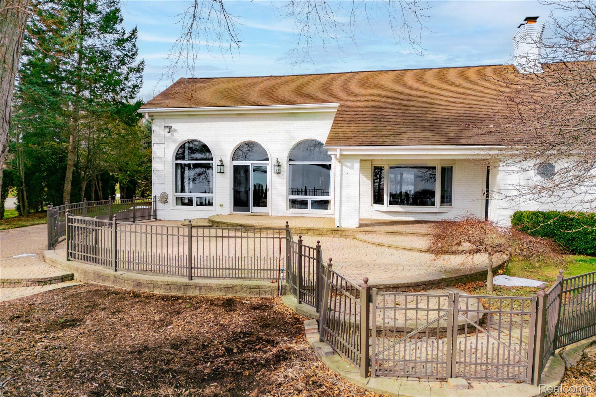 21774 East River Road