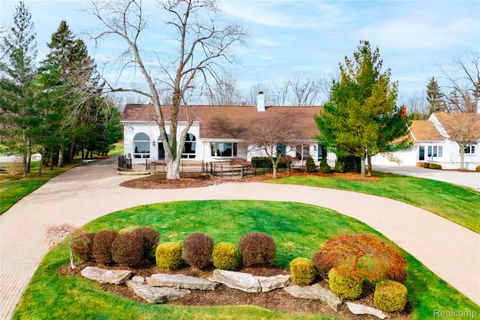 21774 East River Road Grosse Ile Township MI 48138