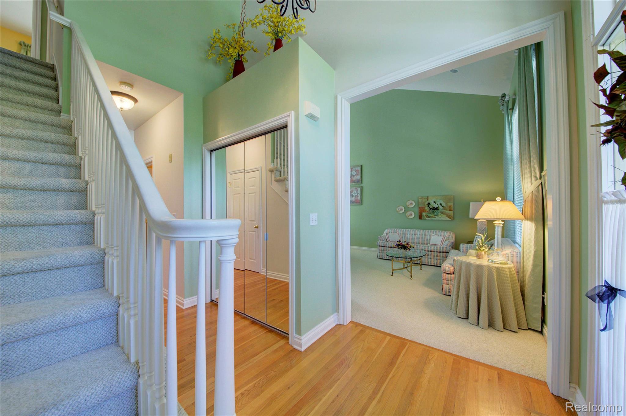 1525 Peninsula Court