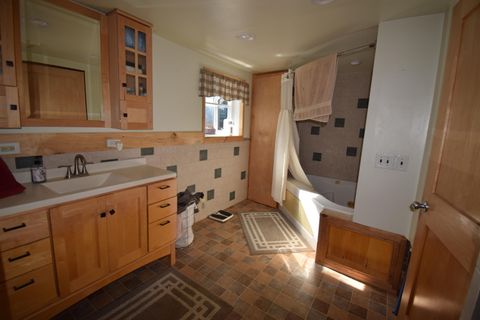 A home in LawrenceTownship_VanBuren