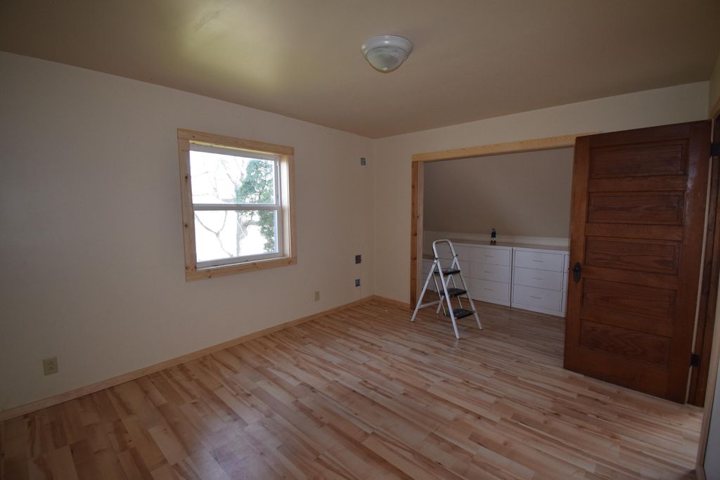 listing image 52