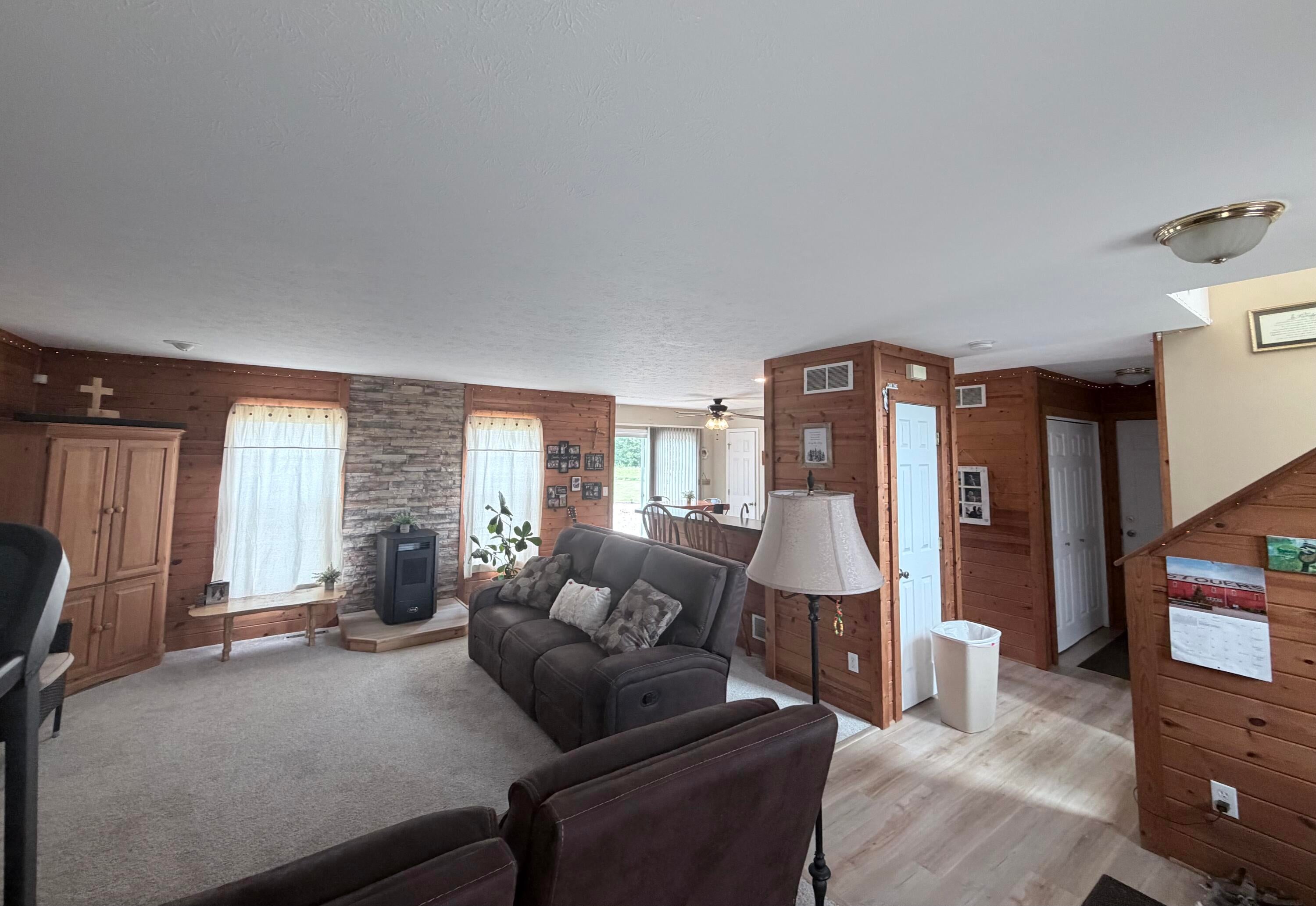 6585 Sinclair Road