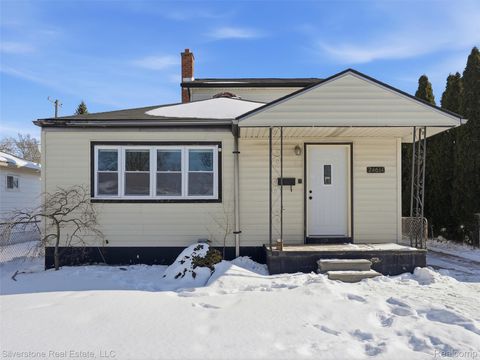 24614 Tuscany Avenue Eastpointe City MI 48021