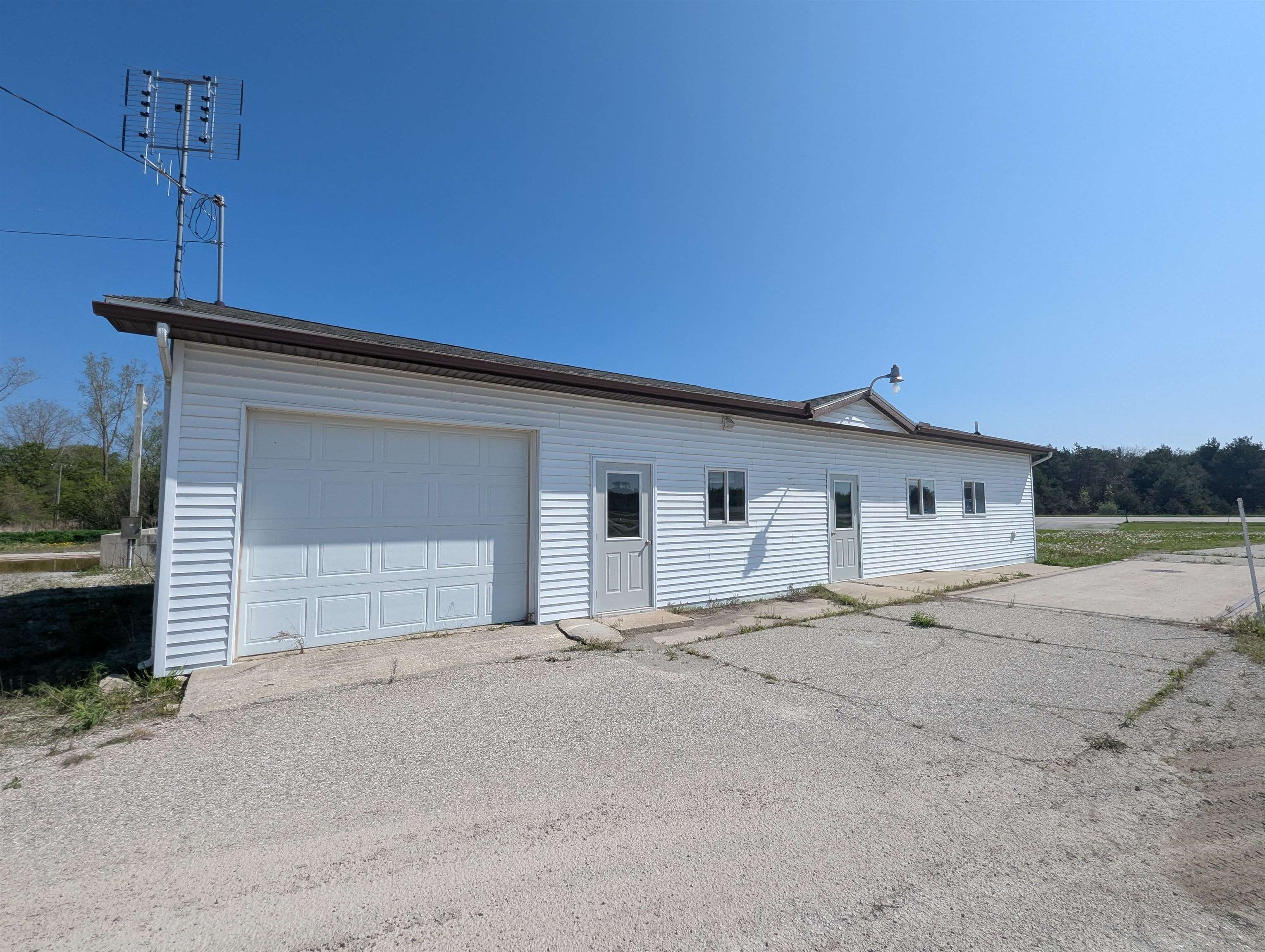4250 S Huron Road