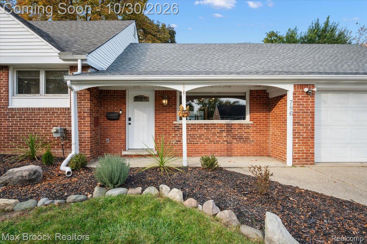 786 W 11 Mile Road