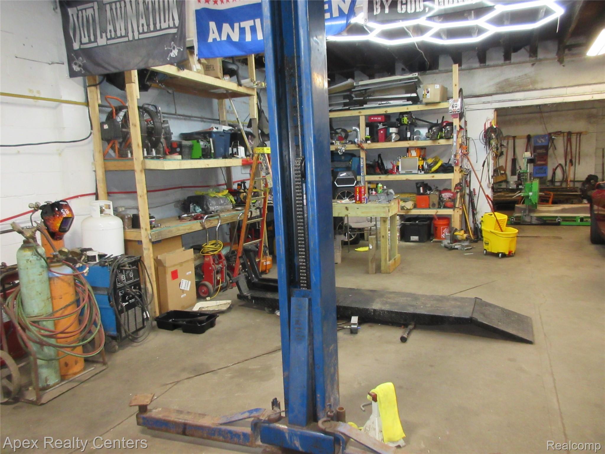 4106 Fenton Road