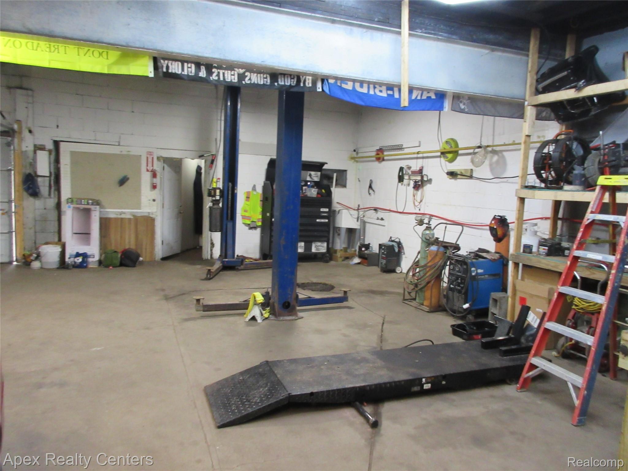 4106 Fenton Road