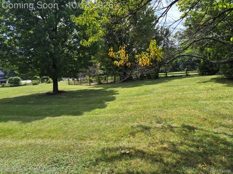 Tiny photo for 12945 Autumn Ridge Court, Brighton Township, MI 48380 (MLS # 20261082732)