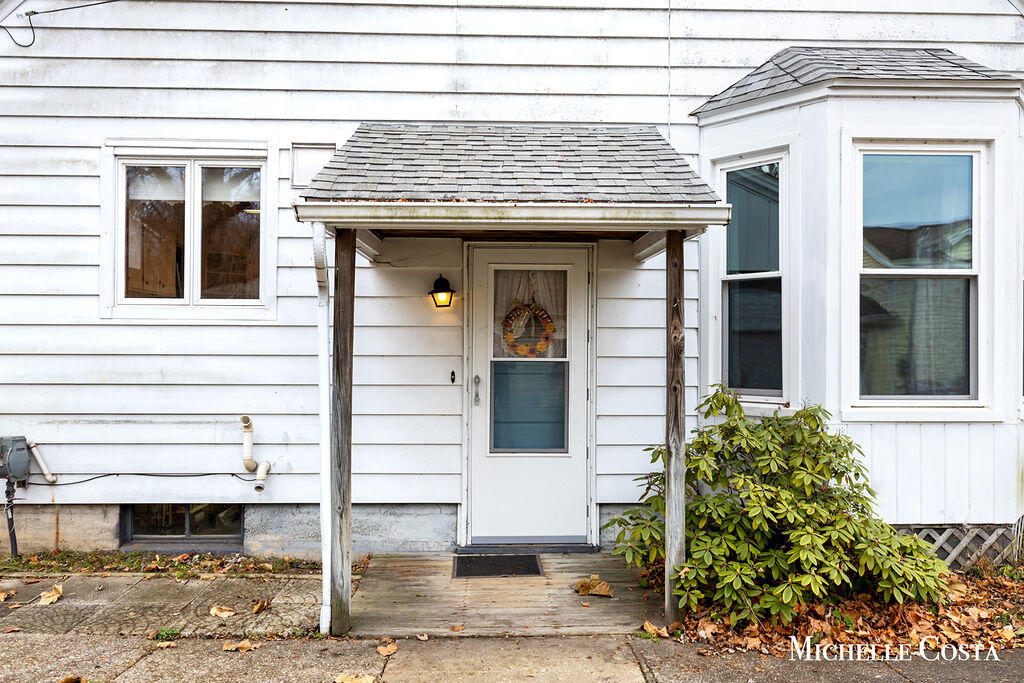 13100 Grand River Drive SE