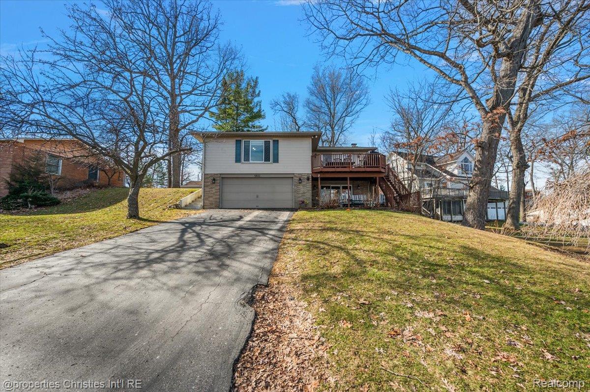 5832 Glen Echo Drive