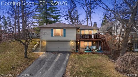 5832 Glen Echo Drive Genoa Township MI 48843