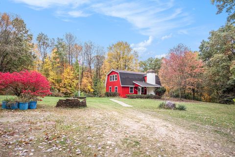 8020 E 98th Street E Ensley Township MI 49329