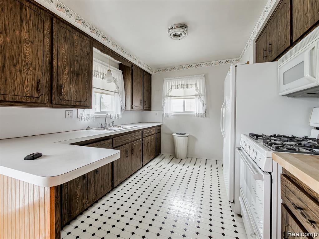 32508 Avondale Street