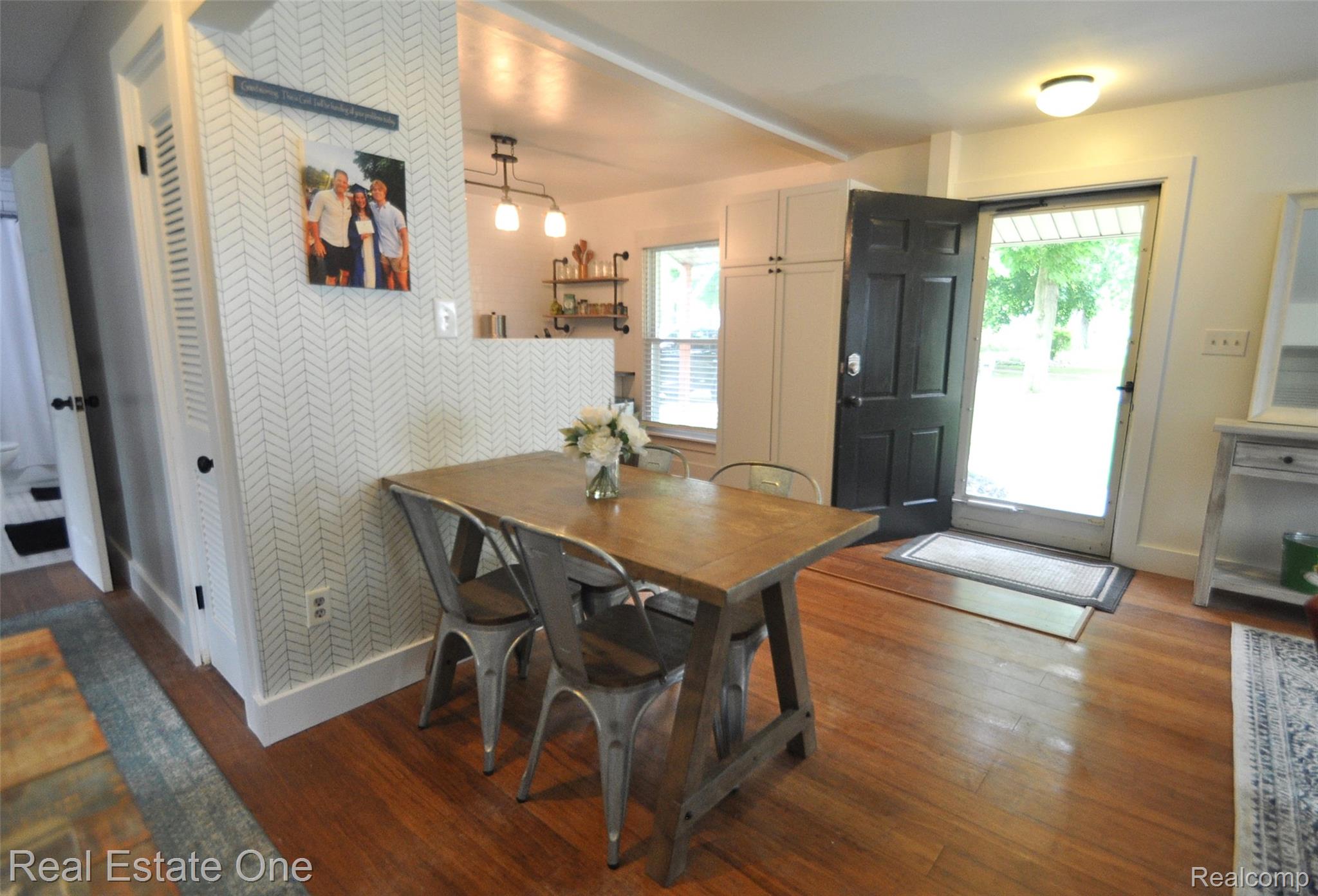 1070 Avon Manor Road