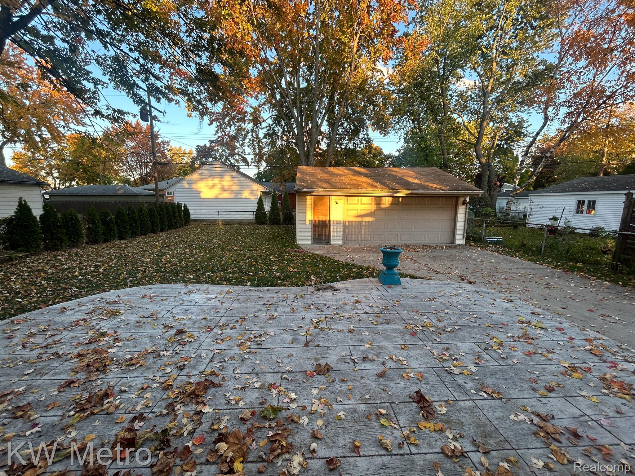 1210 KENILWORTH