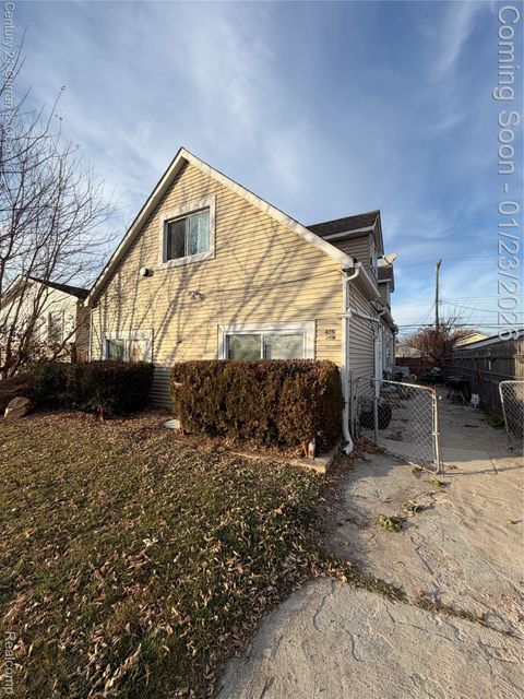 20415 E 14 Mile Road Clinton Charter Township MI 48035