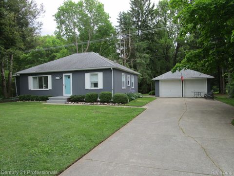 3155 Mason Road Howell City MI 48843