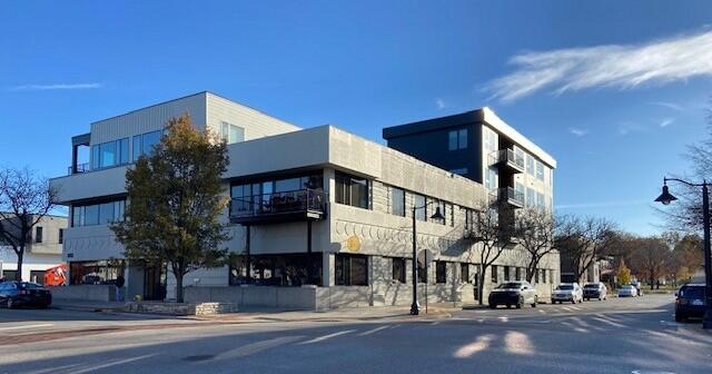 300 Washington #9-11