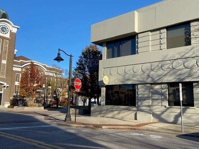 300 Washington #9-11