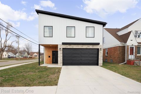 1705 E Meyers Avenue Hazel Park City MI 48030