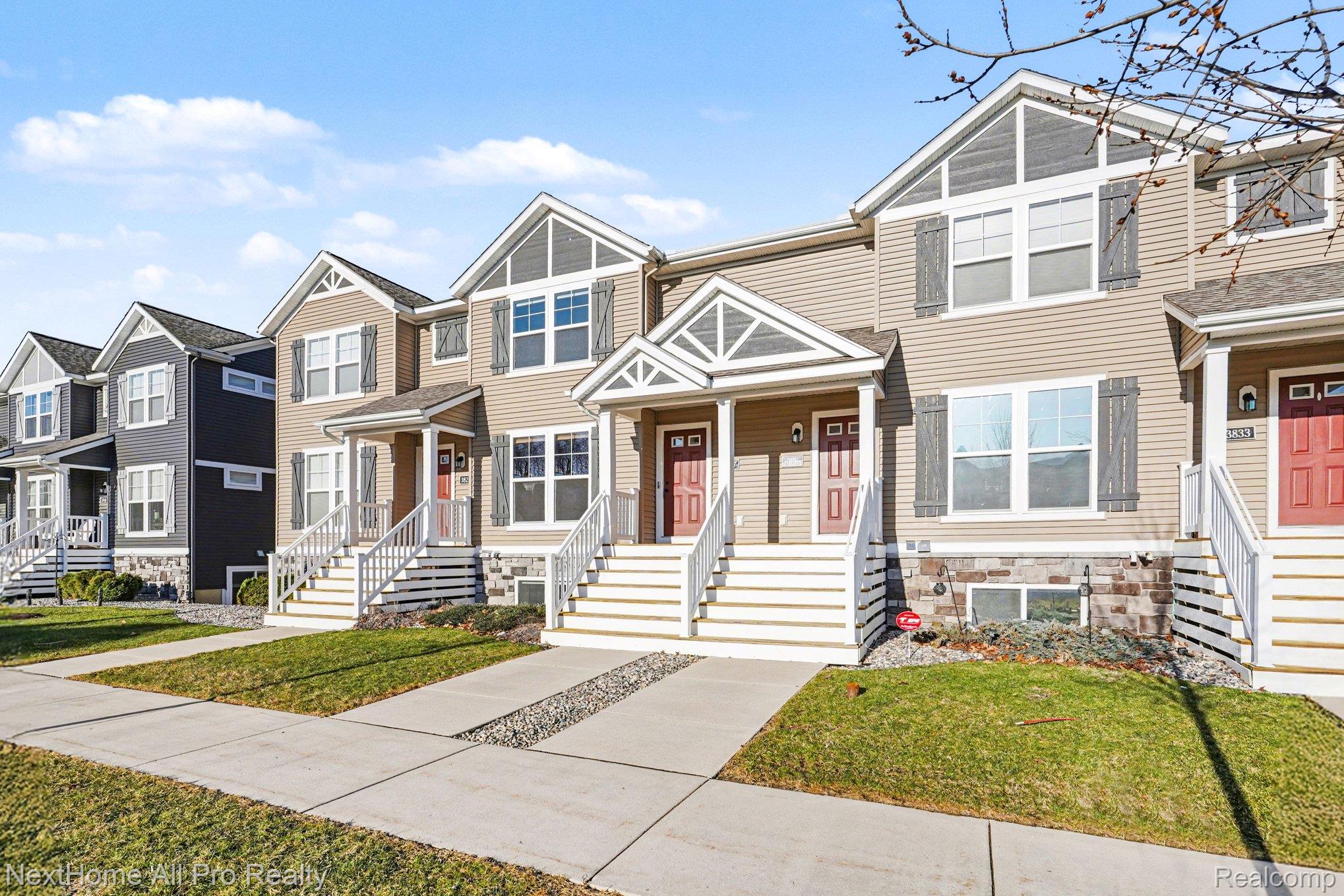 3827 Zaharas Lane 26