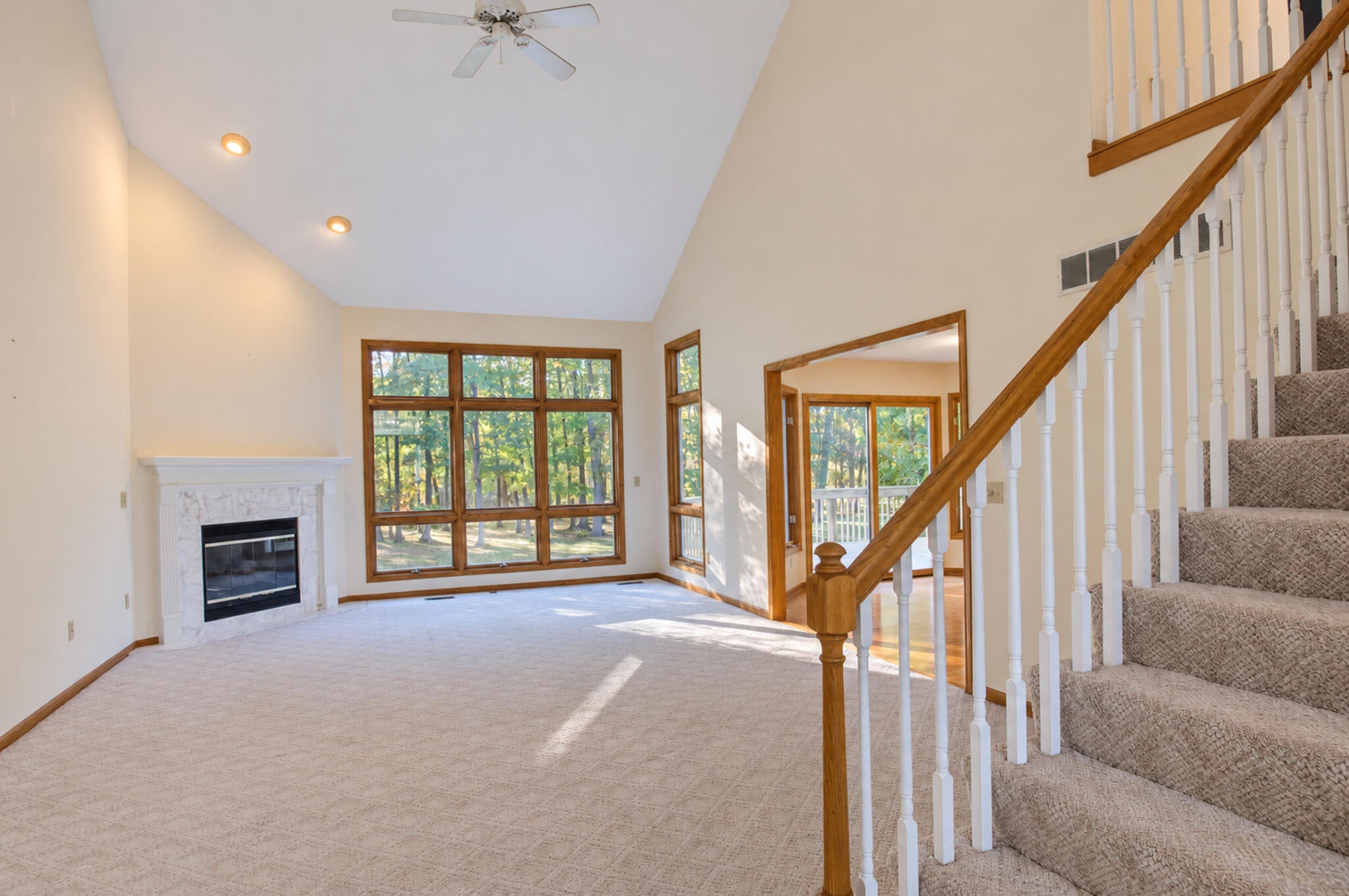 6125 Brooks Landing
