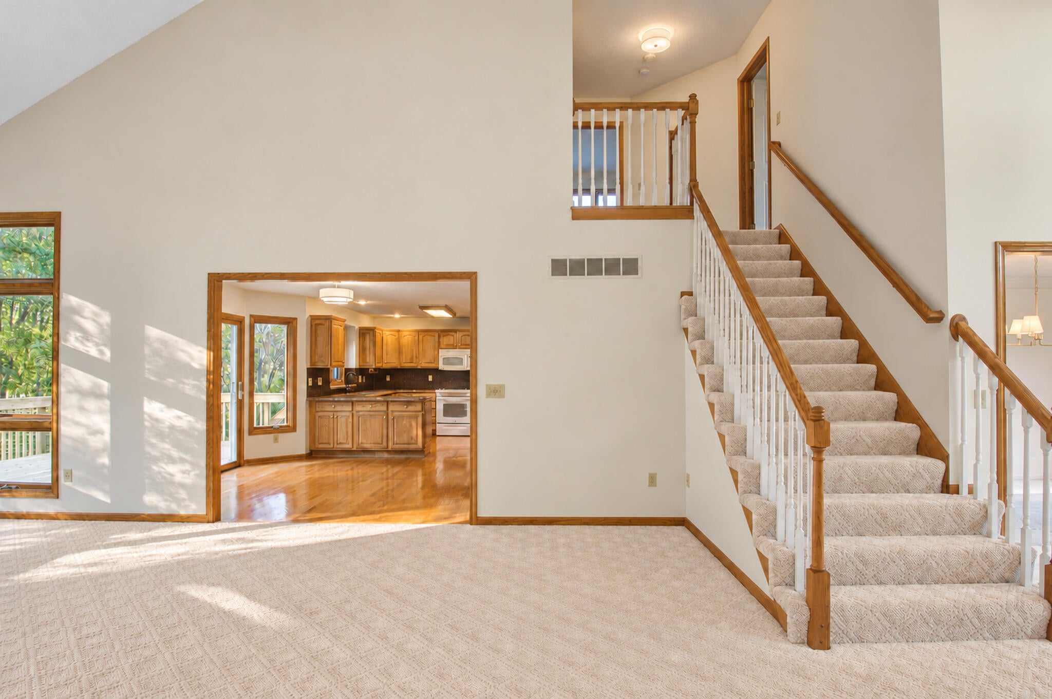 6125 Brooks Landing