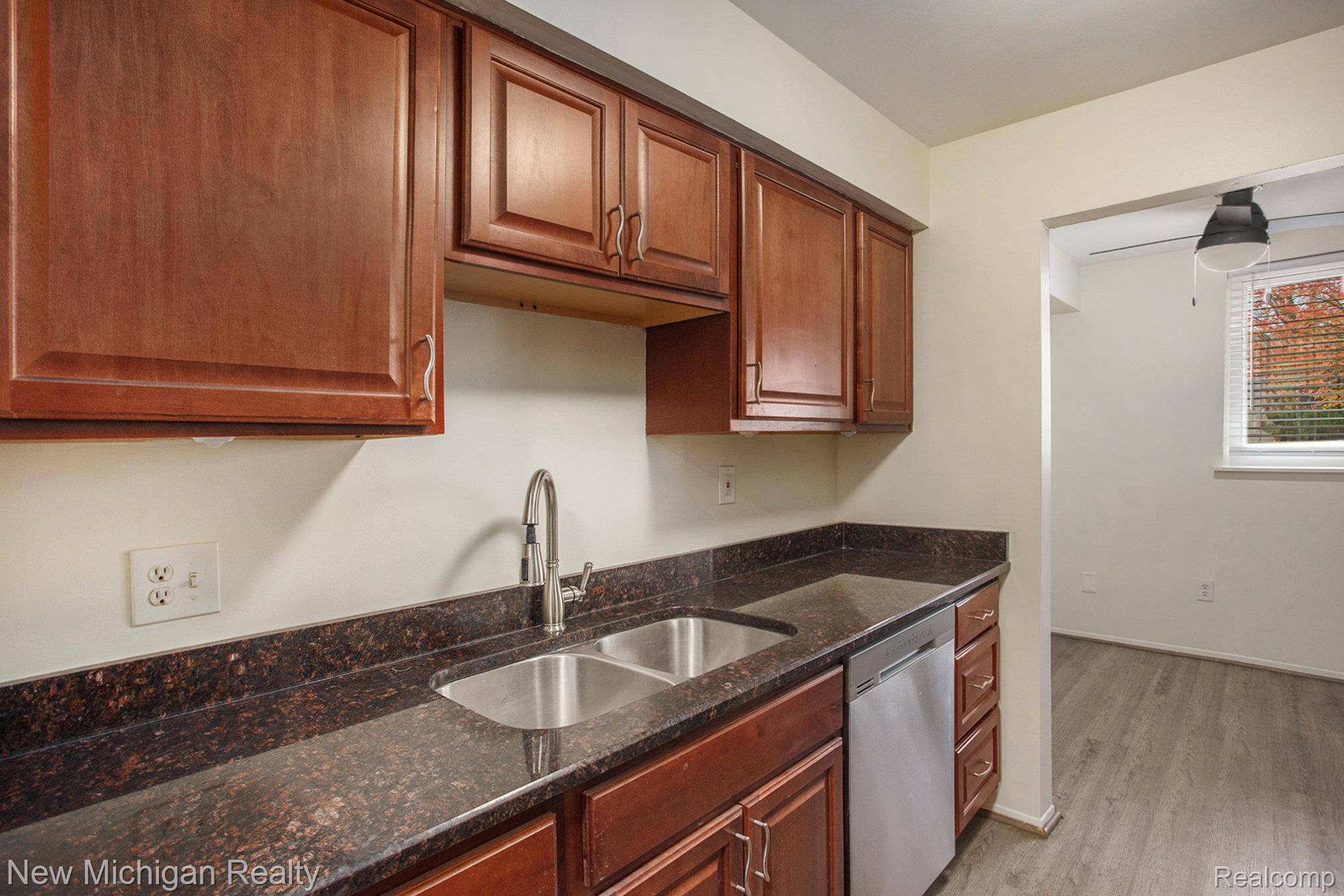 29860 W 12 Mile Road 604