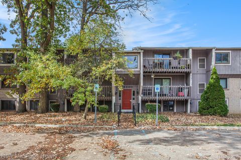 29860 W 12 Mile Road 604 Farmington City MI 48334