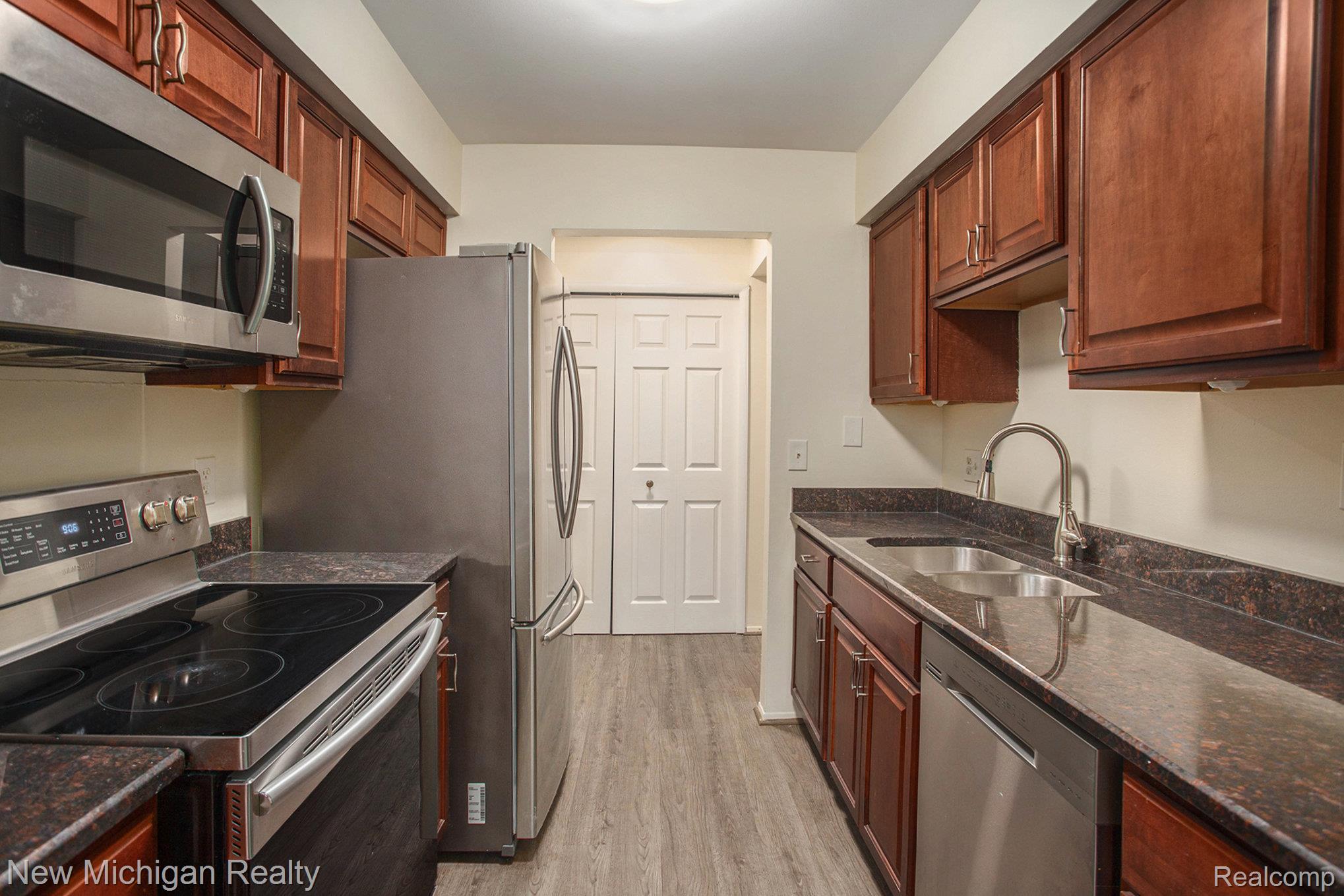 29860 W 12 Mile Road 604