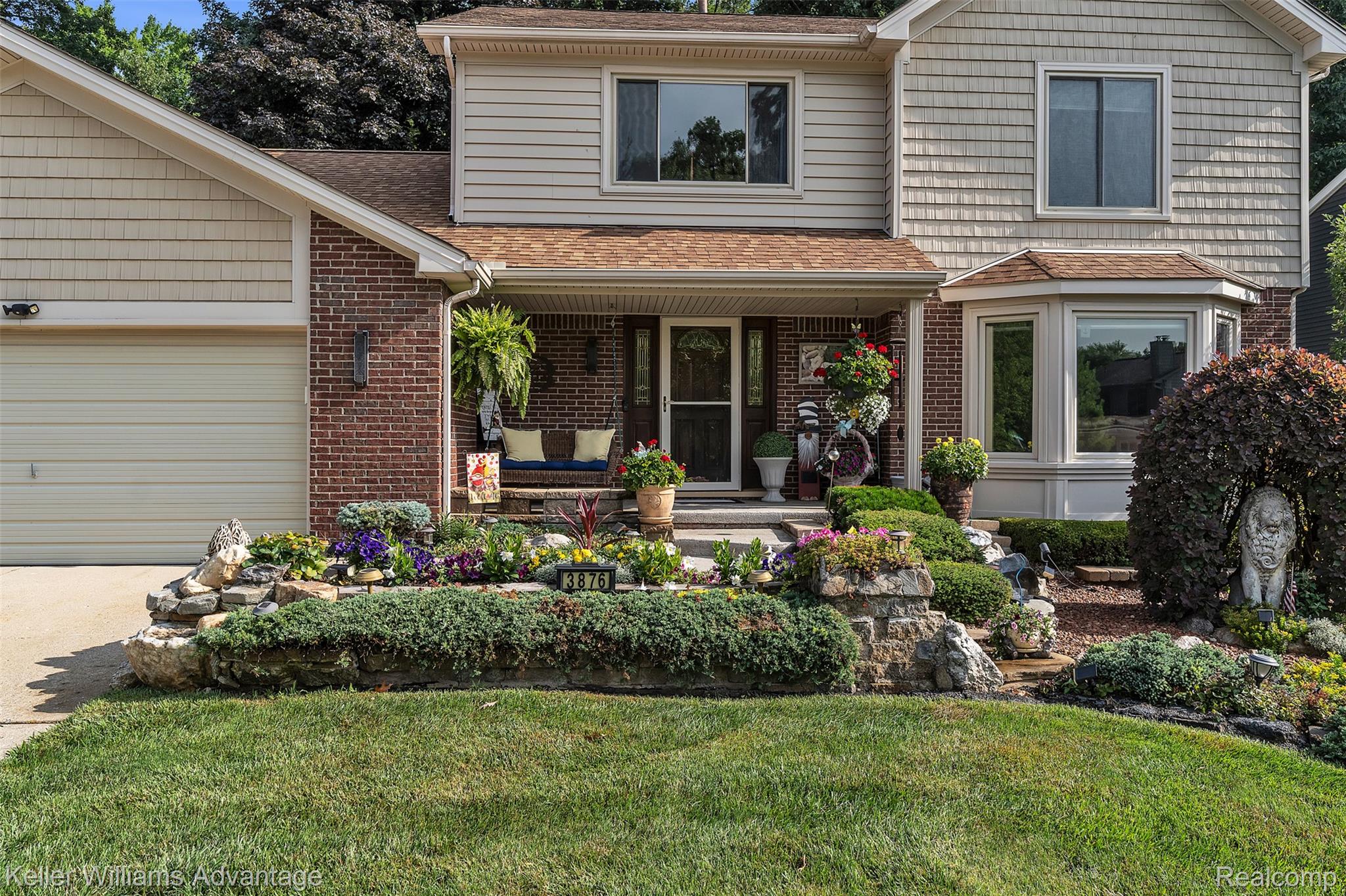 3876 Corran Drive