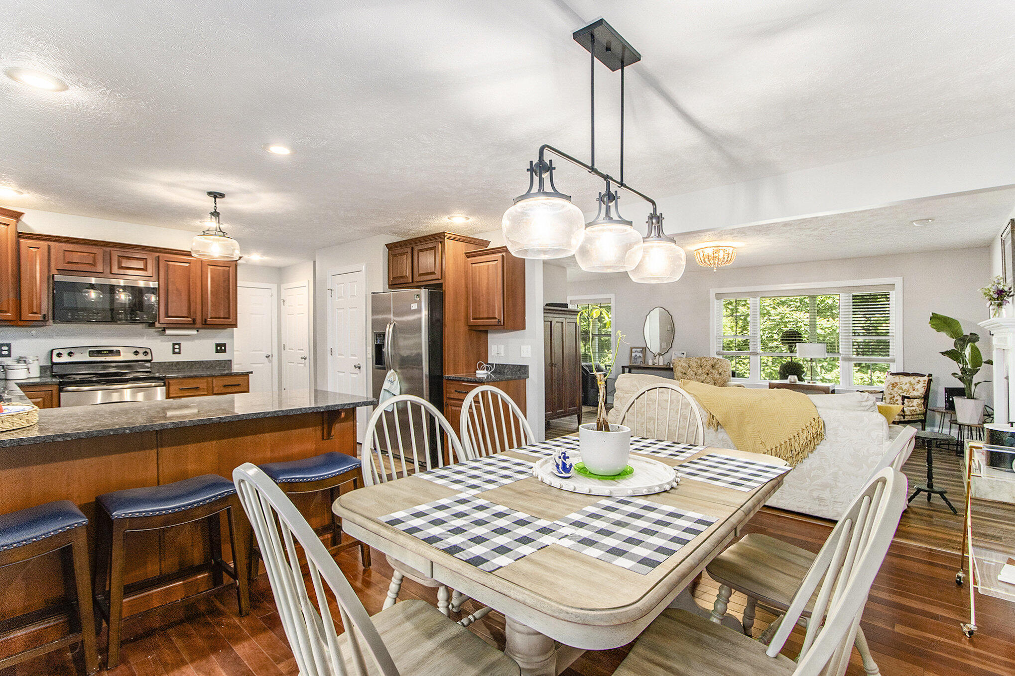 Richland Village, Michigan 49083, United States, 4 Bedrooms Bedrooms, ,4 BathroomsBathrooms,Residential,Active,154039