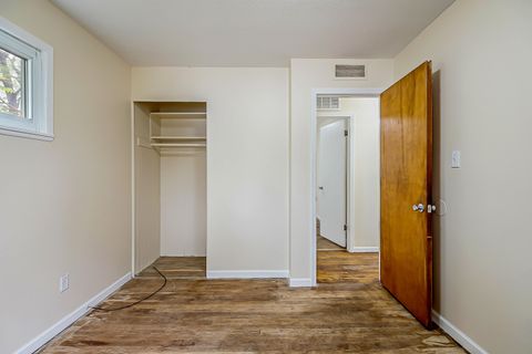 Tiny photo for 1398 Hunter Avenue, Ypsilanti Charter Township, MI 48198 (MLS # 81026025900)