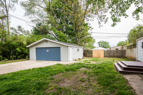 Tiny photo for 1398 Hunter Avenue, Ypsilanti Charter Township, MI 48198 (MLS # 81026025900)