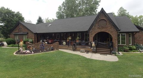 8969 Hyne Road Brighton City MI 48114