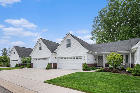 816 Nelsons Ridge Drive Howell City MI 48843