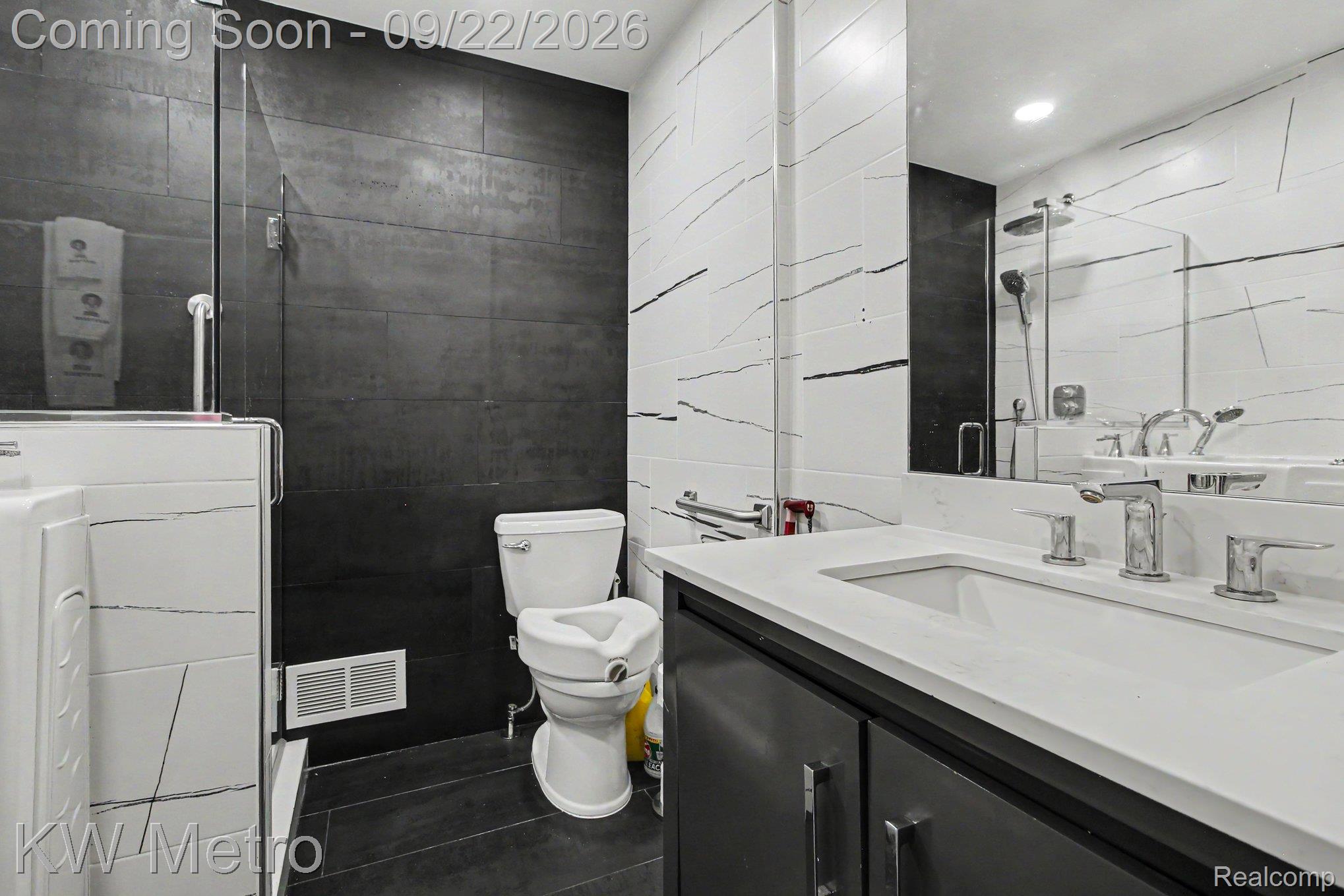18201 Nadol Drive