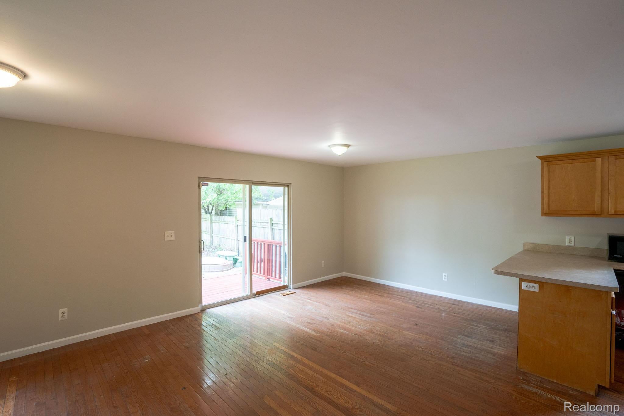 23106 Hughes Avenue